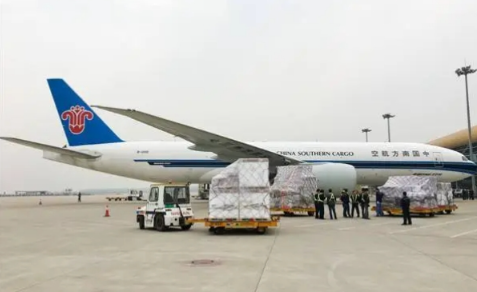 乌海昆明机场物流助力鲜花输送全国